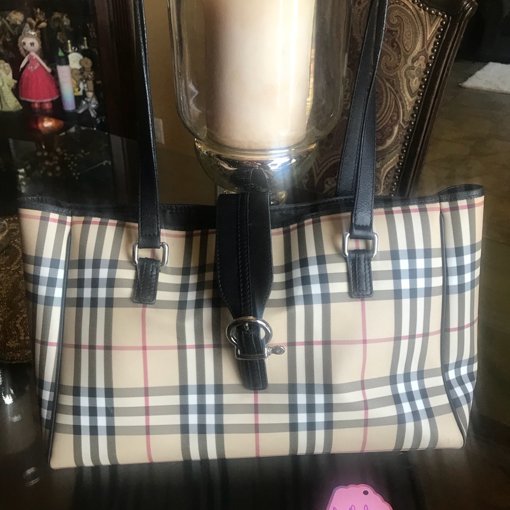 Burberry nova plaid tote